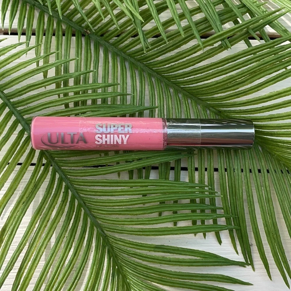5️⃣ for 2️⃣5️⃣ ulta super shiny lip gloss
